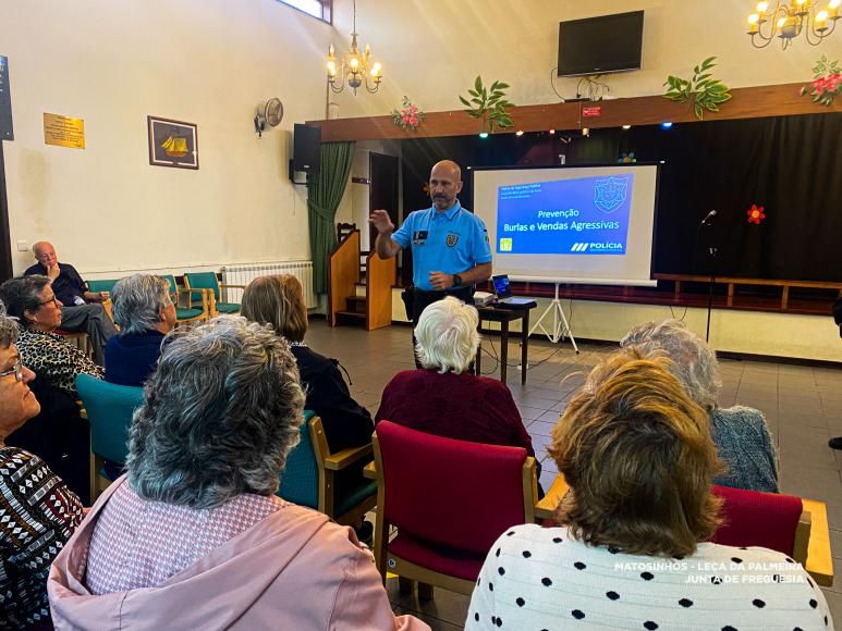 Comissao Social Freguesia (Leca da Palmeira) promove sessao dinamizada pela PSP Matosinhos