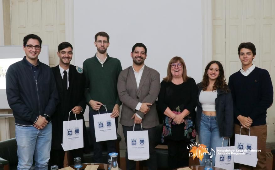 "(Des)mudar Matosinhos - A intervencao Civica dos Jovens na comunidade Matosinhense”